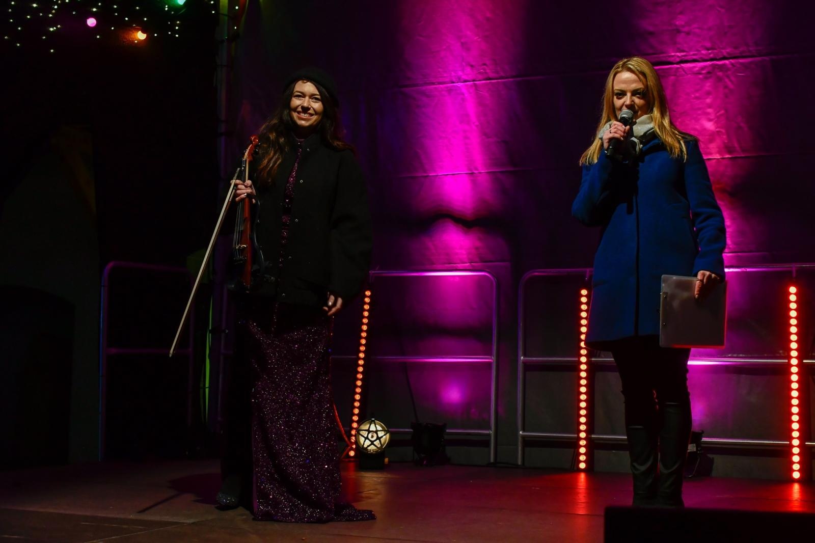 Zdjęcie w galerii na portalu naszraciborz.pl: Magia zamkowego jarmarku przyciągnęła tłumy [FOTO i WIDEO] wiadomości z regionu