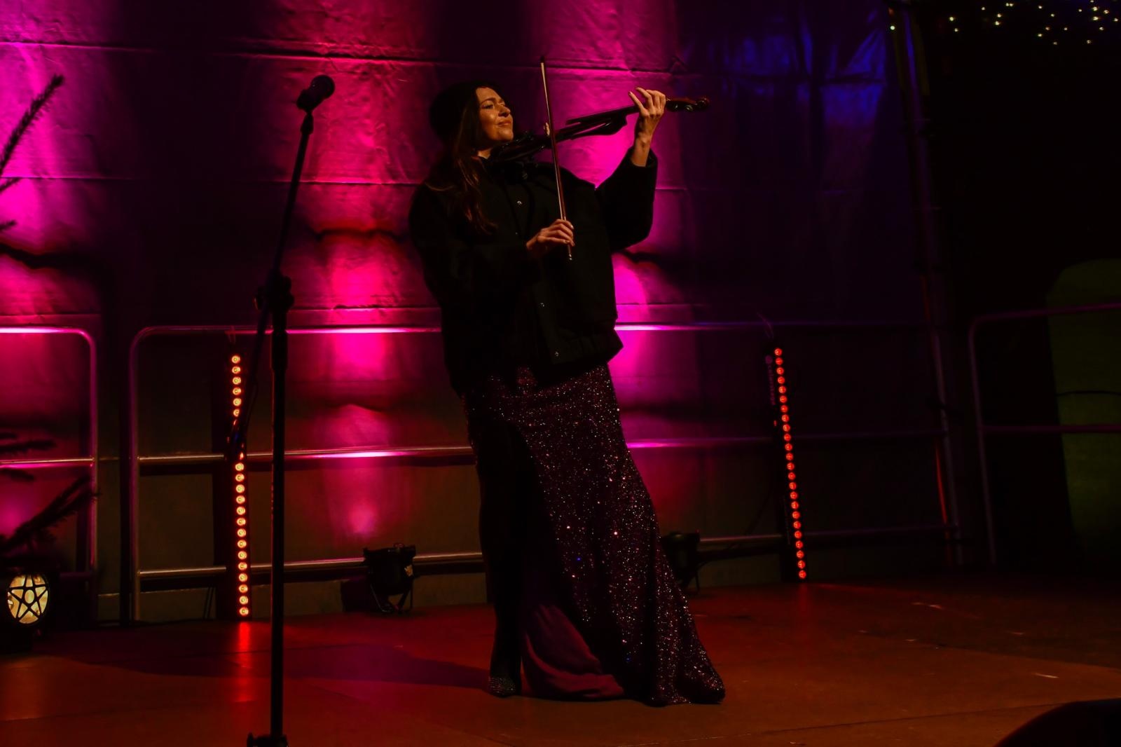 Zdjęcie w galerii na portalu naszraciborz.pl: Magia zamkowego jarmarku przyciągnęła tłumy [FOTO i WIDEO] wiadomości z regionu