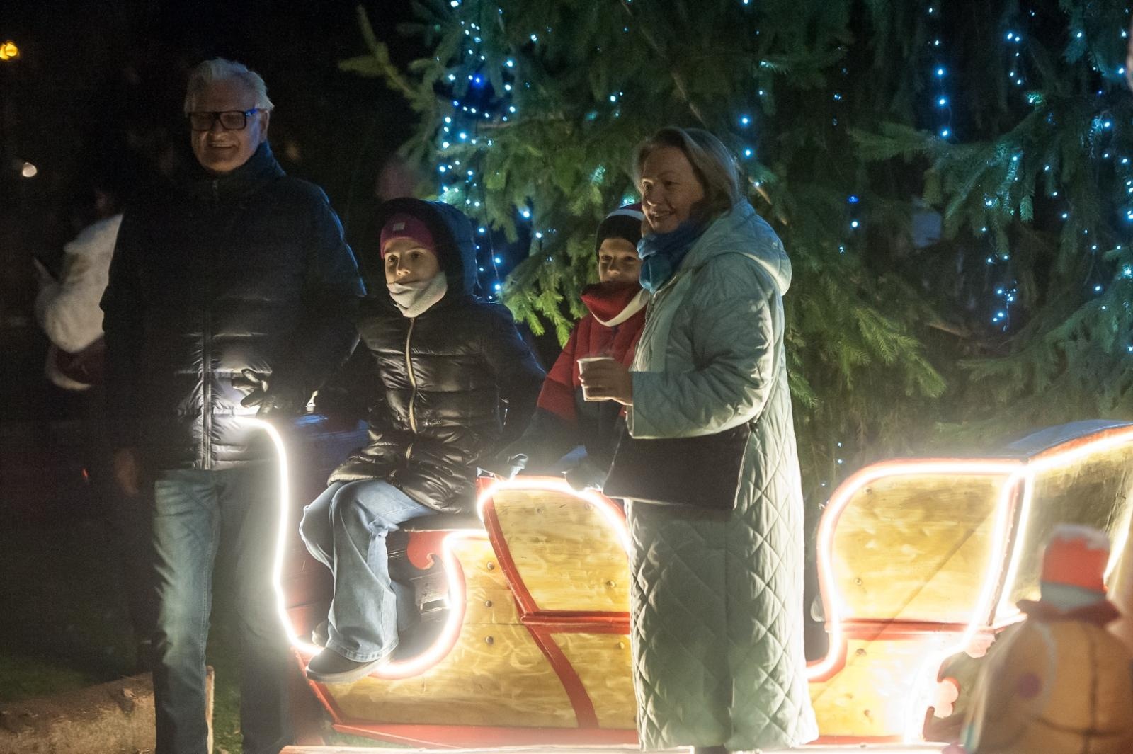 Zdjęcie w galerii na portalu naszraciborz.pl: Magia zamkowego jarmarku przyciągnęła tłumy [FOTO i WIDEO] wiadomości z regionu