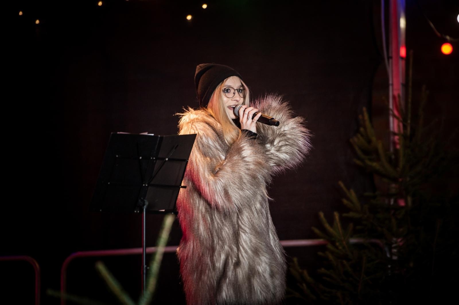 Zdjęcie w galerii na portalu naszraciborz.pl: Magia zamkowego jarmarku przyciągnęła tłumy [FOTO i WIDEO] wiadomości z regionu