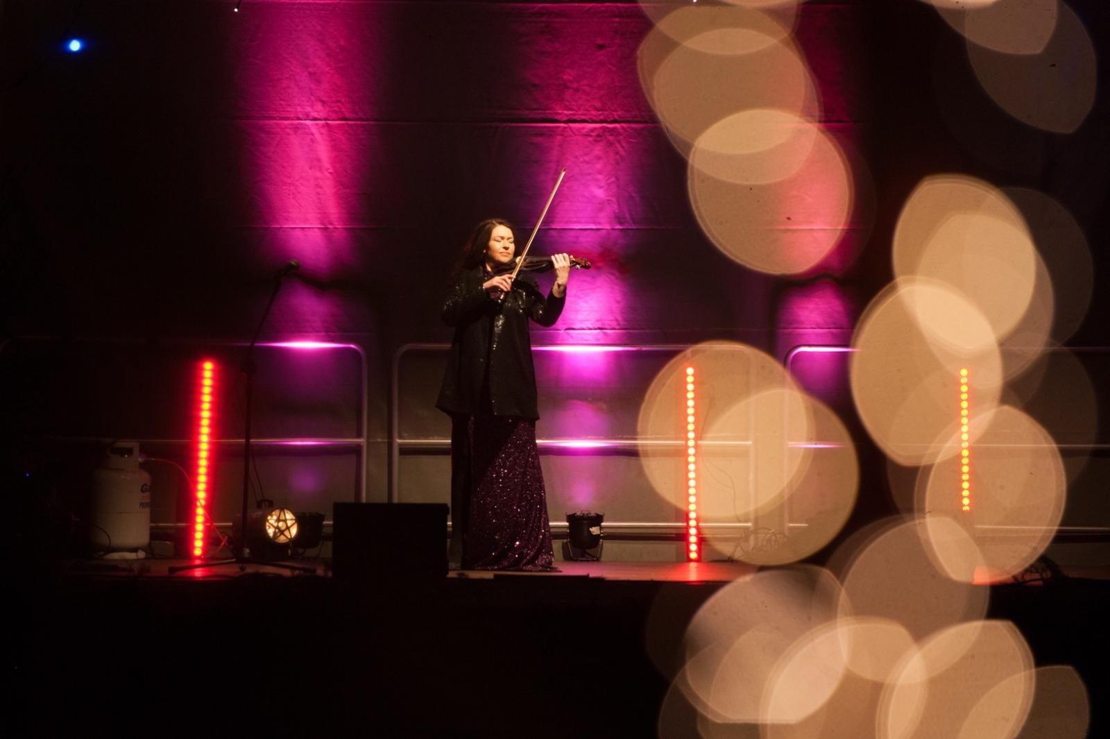 Zdjęcie w galerii na portalu naszraciborz.pl: Magia zamkowego jarmarku przyciągnęła tłumy [FOTO i WIDEO] wiadomości z regionu