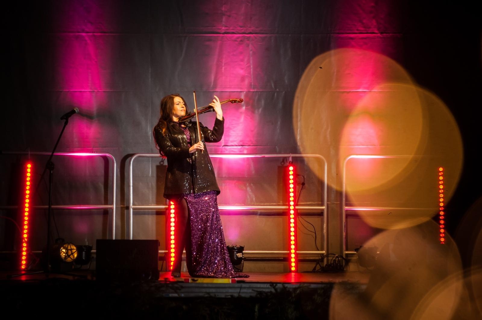 Zdjęcie w galerii na portalu naszraciborz.pl: Magia zamkowego jarmarku przyciągnęła tłumy [FOTO i WIDEO] wiadomości z regionu