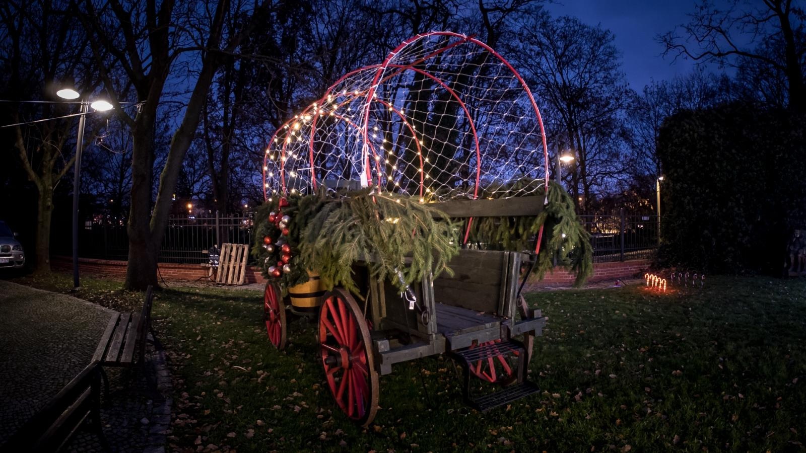 Zdjęcie w galerii na portalu naszraciborz.pl: Magia zamkowego jarmarku przyciągnęła tłumy [FOTO i WIDEO] wiadomości z regionu