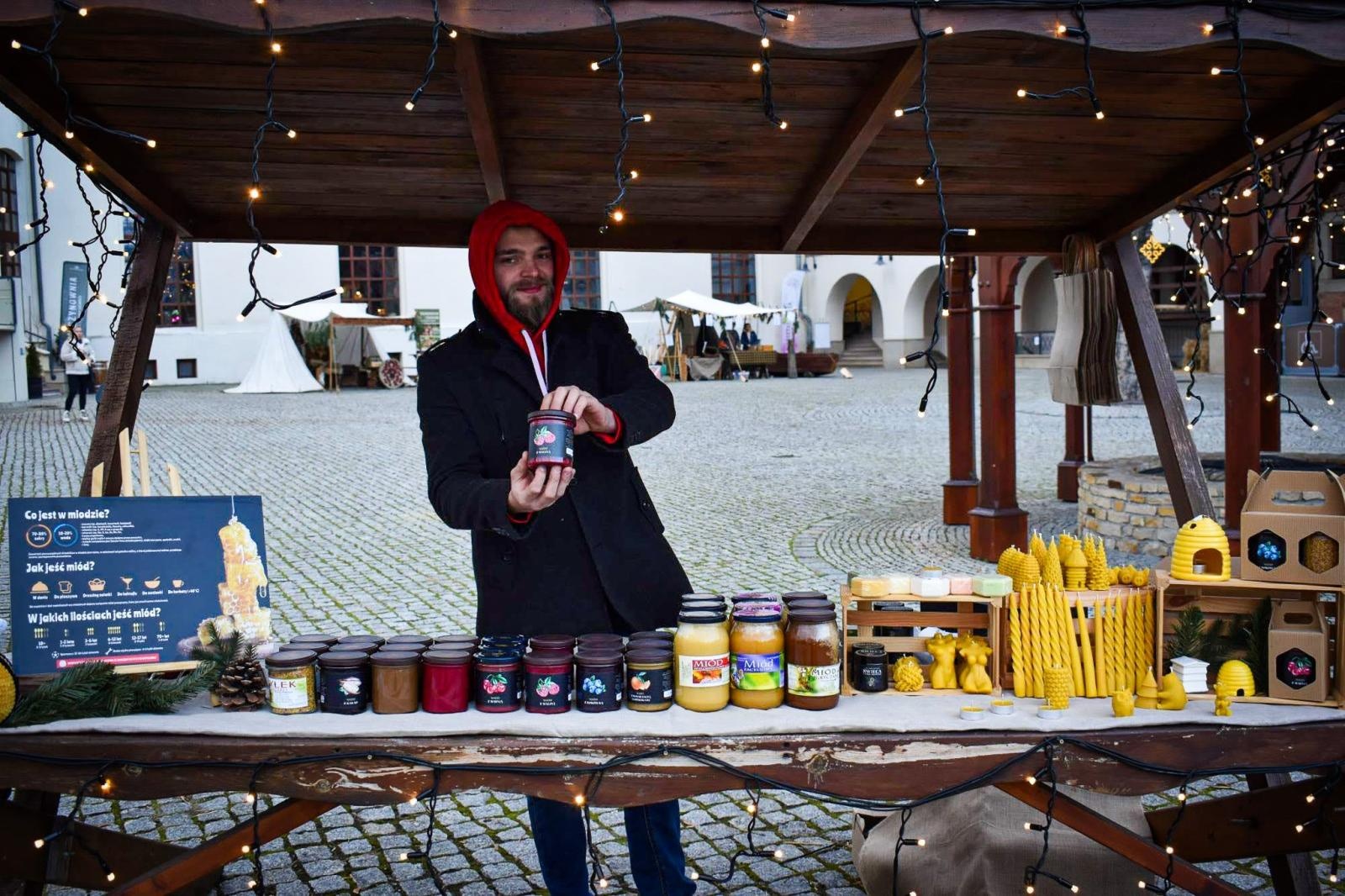 Zdjęcie w galerii na portalu naszraciborz.pl: Magia zamkowego jarmarku przyciągnęła tłumy [FOTO i WIDEO] wiadomości z regionu