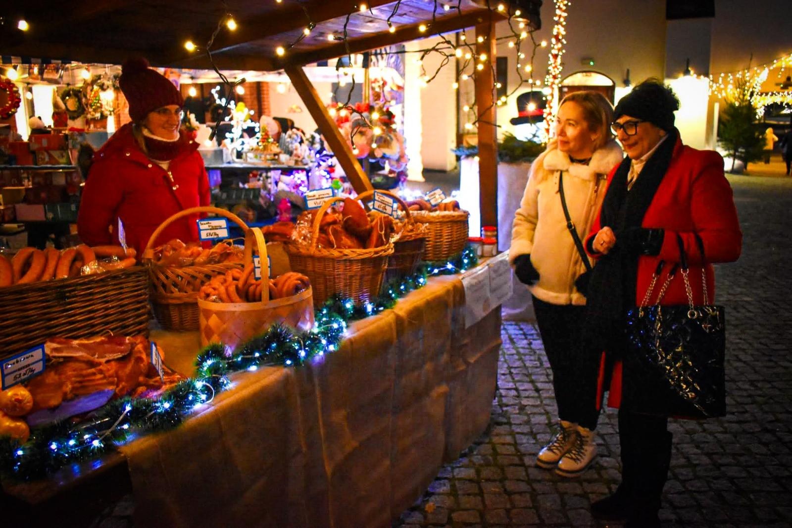 Zdjęcie w galerii na portalu naszraciborz.pl: Magia zamkowego jarmarku przyciągnęła tłumy [FOTO i WIDEO] wiadomości z regionu