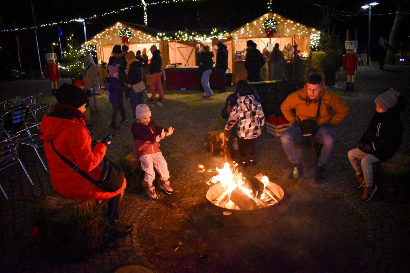 Zdjęcie w galerii na portalu naszraciborz.pl: Magia zamkowego jarmarku przyciągnęła tłumy [FOTO i WIDEO] wiadomości z regionu
