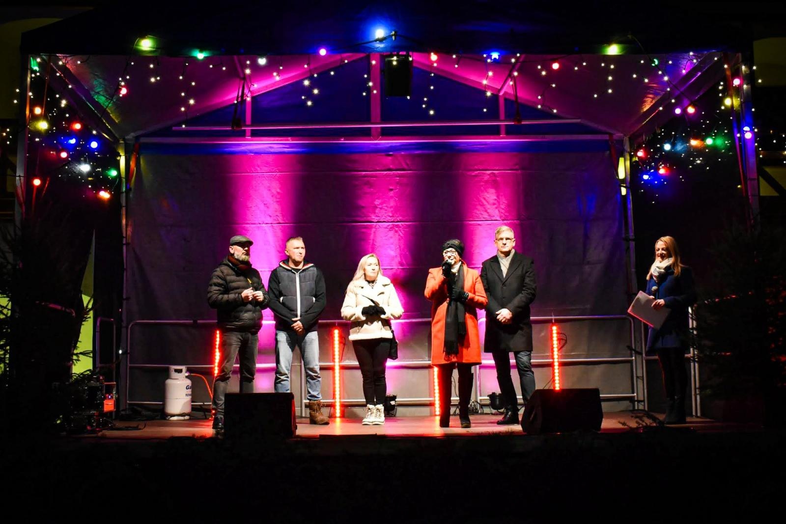 Zdjęcie w galerii na portalu naszraciborz.pl: Magia zamkowego jarmarku przyciągnęła tłumy [FOTO i WIDEO] wiadomości z regionu