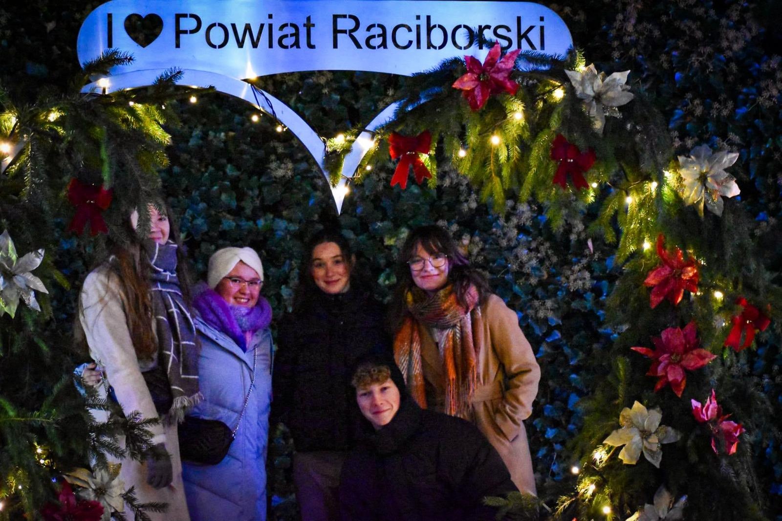 Zdjęcie w galerii na portalu naszraciborz.pl: Magia zamkowego jarmarku przyciągnęła tłumy [FOTO i WIDEO] wiadomości z regionu