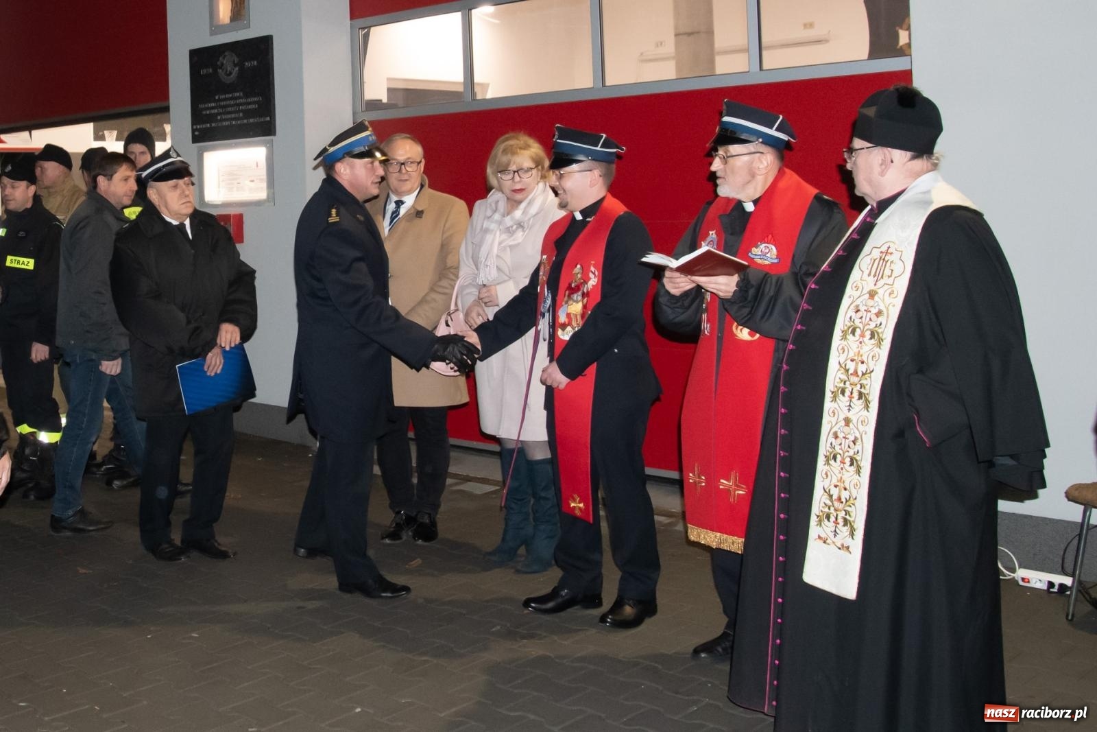 Zdjęcie w galerii na portalu naszraciborz.pl: Od przyczepy z pompą do nowego Volvo. Wielkie święto w OSP Żerdziny wiadomości z regionu
