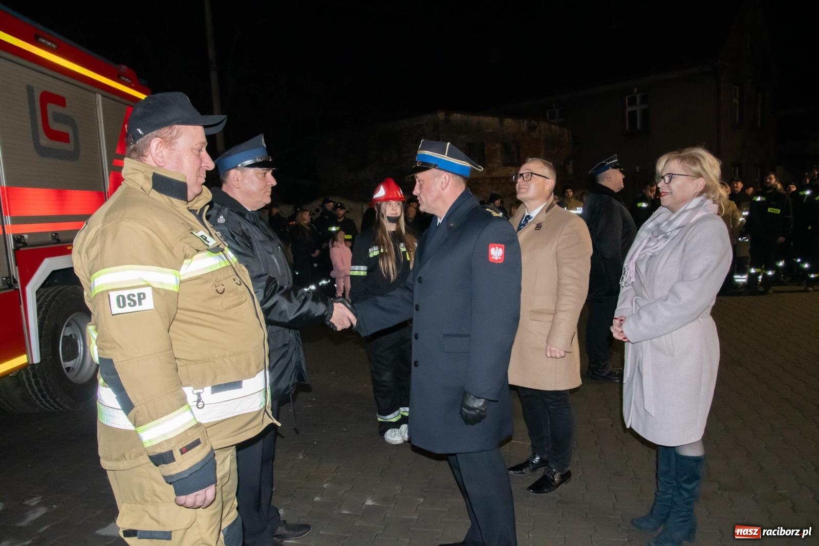 Zdjęcie w galerii na portalu naszraciborz.pl: Od przyczepy z pompą do nowego Volvo. Wielkie święto w OSP Żerdziny wiadomości z regionu