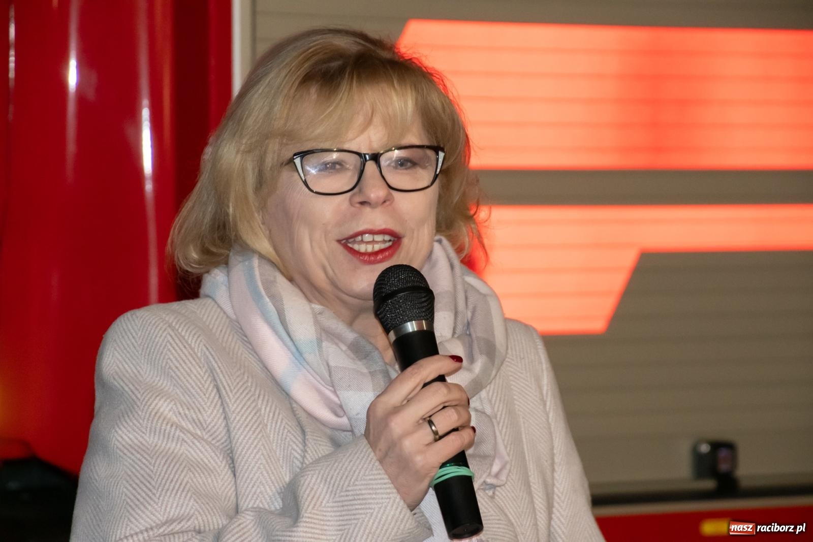 Zdjęcie w galerii na portalu naszraciborz.pl: Od przyczepy z pompą do nowego Volvo. Wielkie święto w OSP Żerdziny wiadomości z regionu