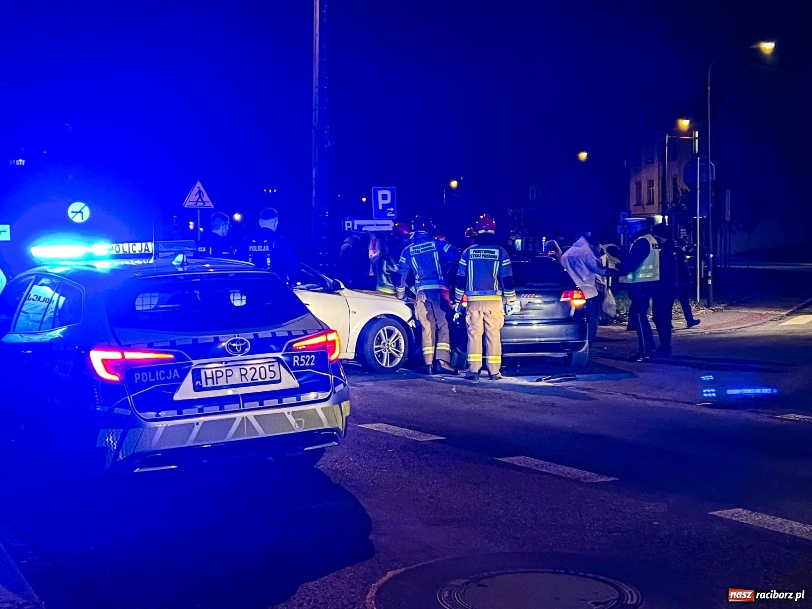 Zdjęcie w galerii na portalu naszraciborz.pl: Kolizja na skrzyżowaniu Jana i Armii Krajowej: Straty oszacowano na 30 tys. zł wiadomości z regionu