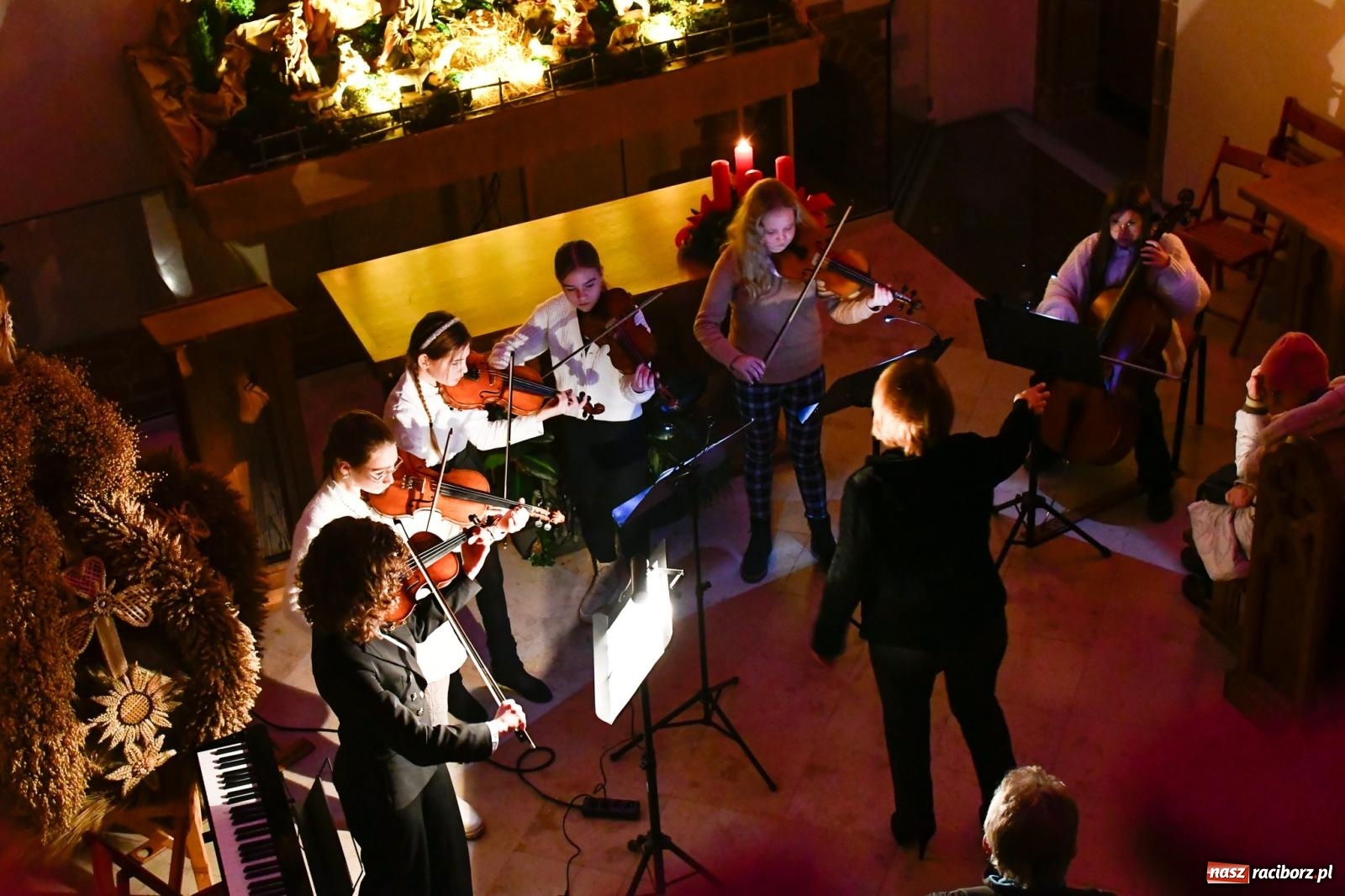 Zdjęcie w galerii na portalu naszraciborz.pl: Niedzielne tłumy na Bajkowym Zamku w Raciborzu. Za tydzień kolejne atrakcje [FOTO, WIDEO, PROGRAM] wiadomości z regionu