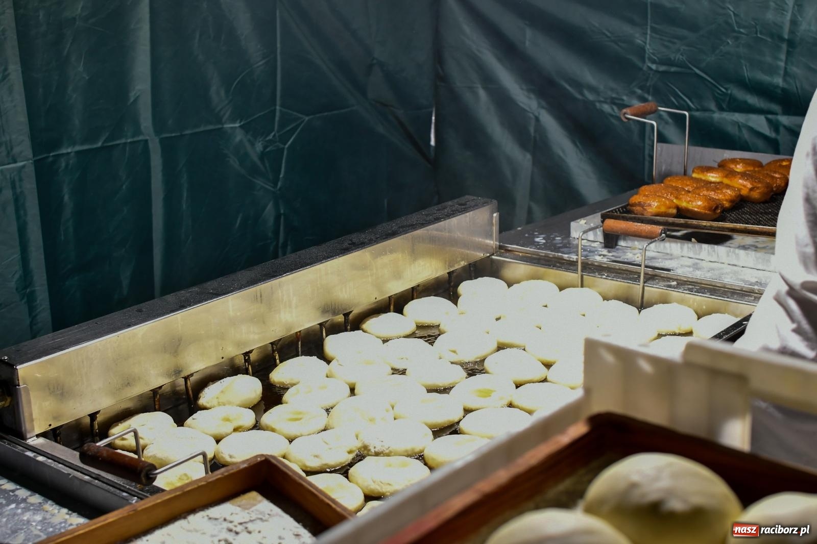 Zdjęcie w galerii na portalu naszraciborz.pl: Niedzielne tłumy na Bajkowym Zamku w Raciborzu. Za tydzień kolejne atrakcje [FOTO, WIDEO, PROGRAM] wiadomości z regionu