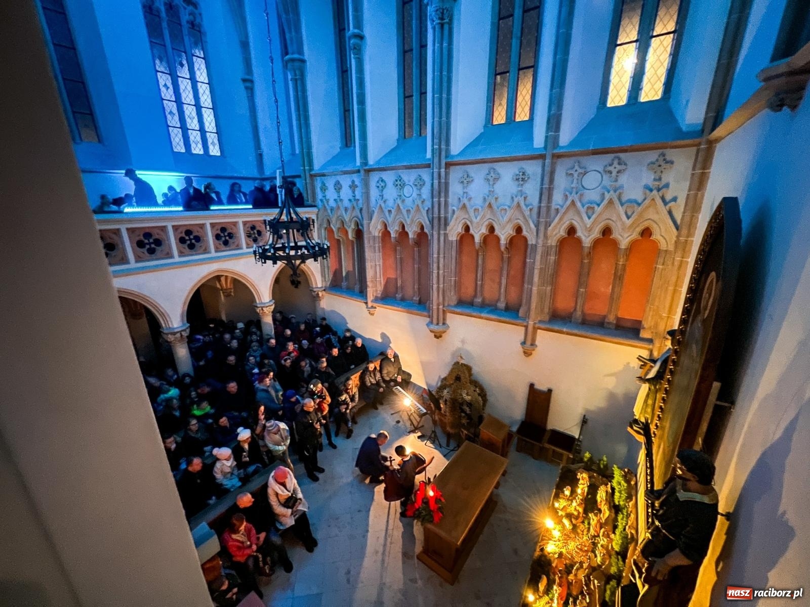 Zdjęcie w galerii na portalu naszraciborz.pl: Niedzielne tłumy na Bajkowym Zamku w Raciborzu. Za tydzień kolejne atrakcje [FOTO, WIDEO, PROGRAM] wiadomości z regionu