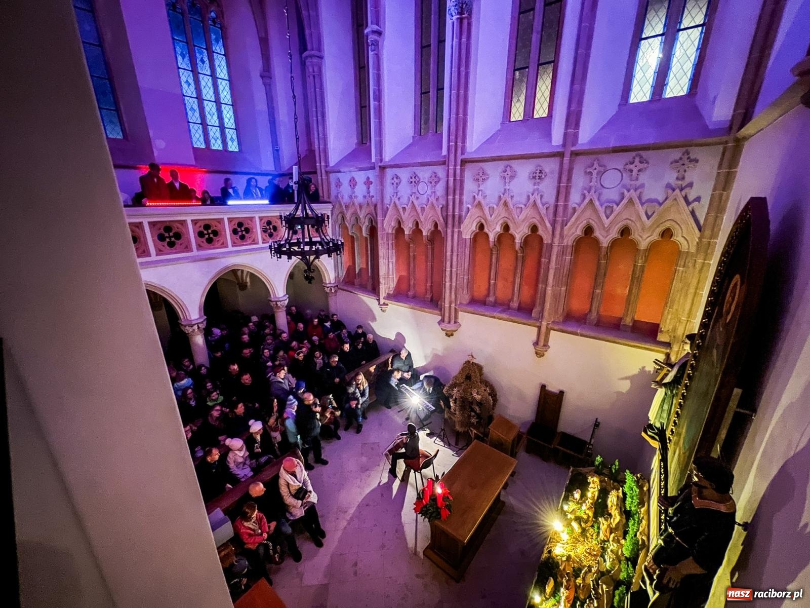 Zdjęcie w galerii na portalu naszraciborz.pl: Niedzielne tłumy na Bajkowym Zamku w Raciborzu. Za tydzień kolejne atrakcje [FOTO, WIDEO, PROGRAM] wiadomości z regionu