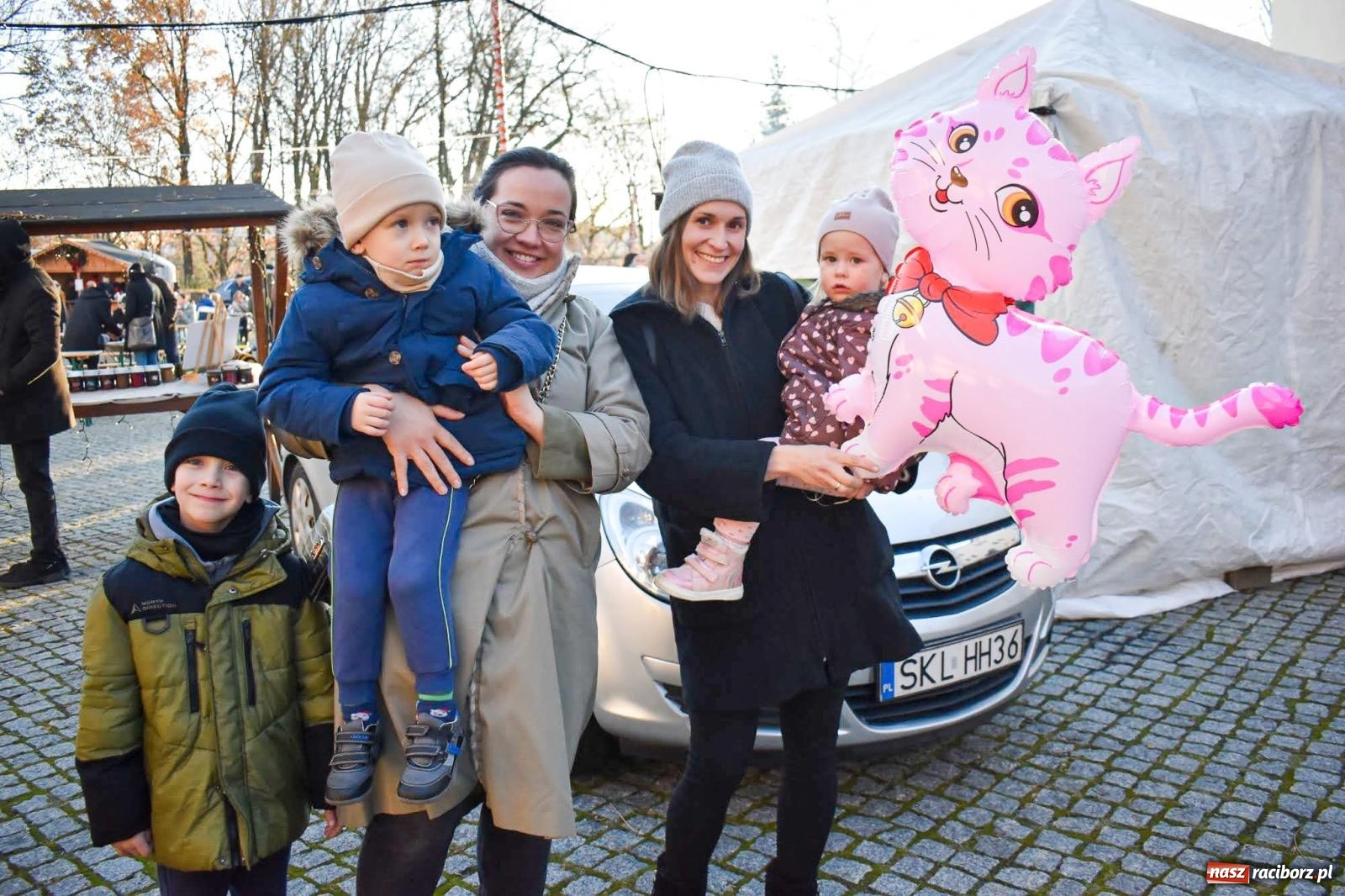 Zdjęcie w galerii na portalu naszraciborz.pl: Niedzielne tłumy na Bajkowym Zamku w Raciborzu. Za tydzień kolejne atrakcje [FOTO, WIDEO, PROGRAM] wiadomości z regionu