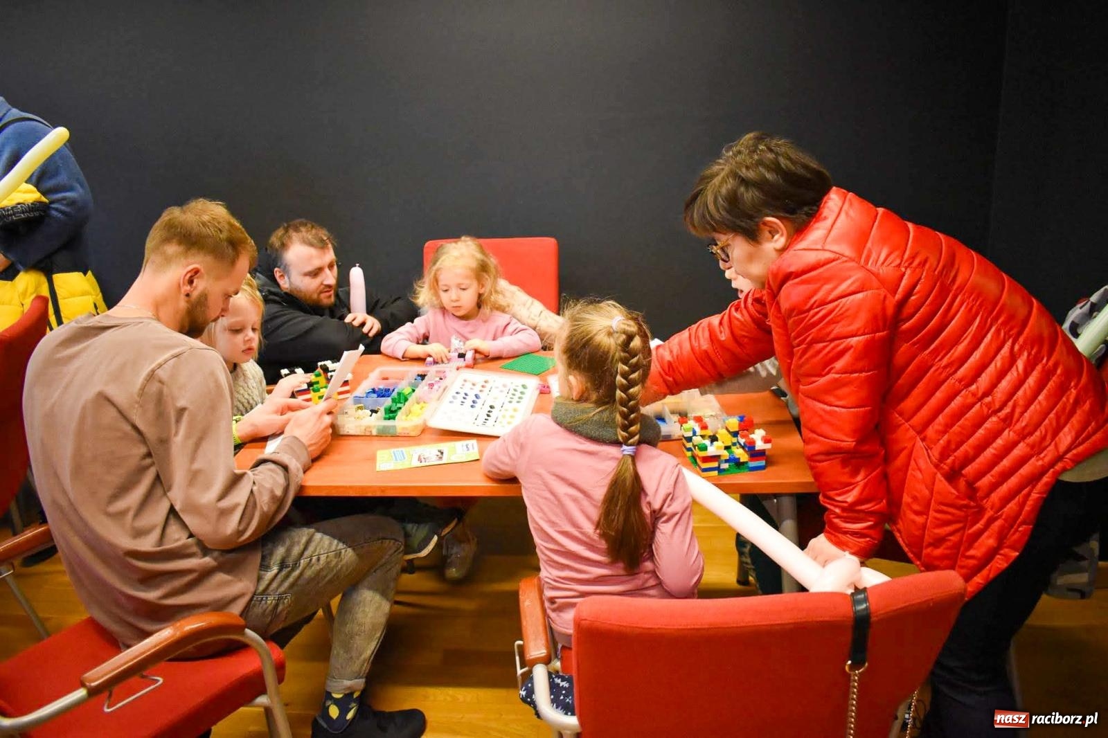 Zdjęcie w galerii na portalu naszraciborz.pl: Niedzielne tłumy na Bajkowym Zamku w Raciborzu. Za tydzień kolejne atrakcje [FOTO, WIDEO, PROGRAM] wiadomości z regionu