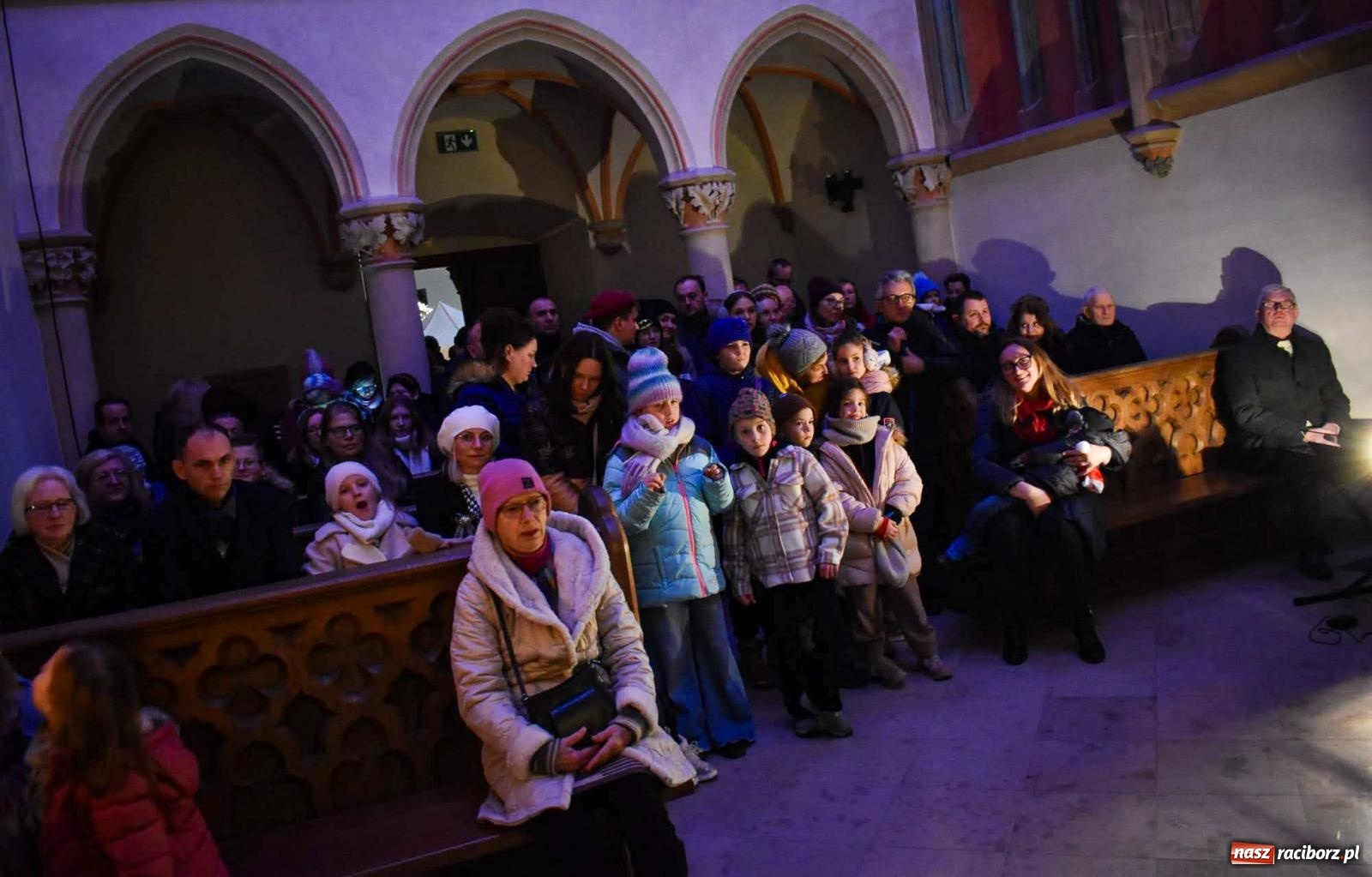Zdjęcie w galerii na portalu naszraciborz.pl: Niedzielne tłumy na Bajkowym Zamku w Raciborzu. Za tydzień kolejne atrakcje [FOTO, WIDEO, PROGRAM] wiadomości z regionu