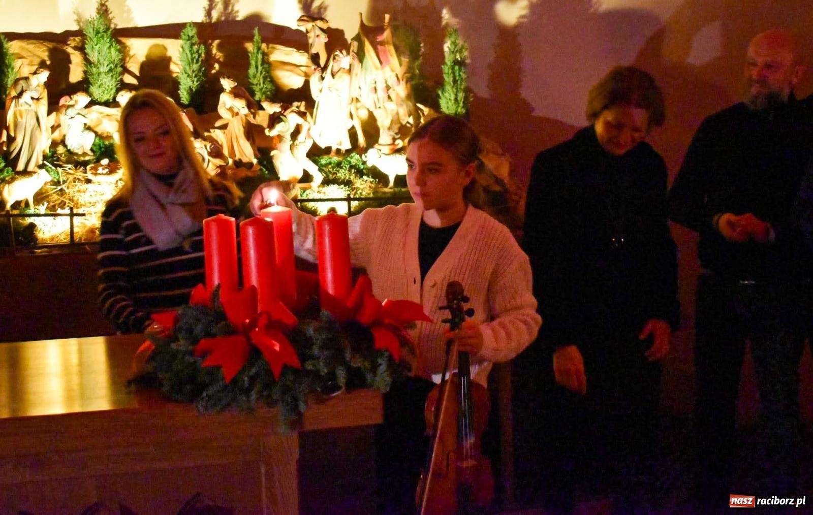 Zdjęcie w galerii na portalu naszraciborz.pl: Niedzielne tłumy na Bajkowym Zamku w Raciborzu. Za tydzień kolejne atrakcje [FOTO, WIDEO, PROGRAM] wiadomości z regionu