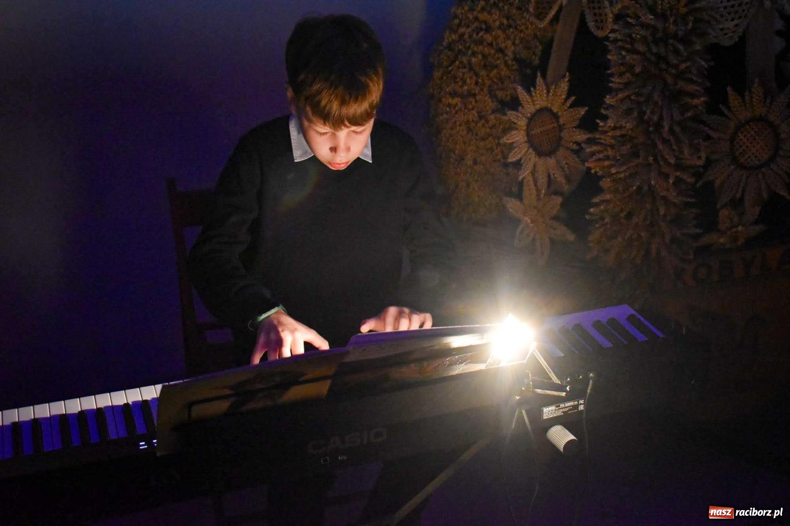 Zdjęcie w galerii na portalu naszraciborz.pl: Niedzielne tłumy na Bajkowym Zamku w Raciborzu. Za tydzień kolejne atrakcje [FOTO, WIDEO, PROGRAM] wiadomości z regionu