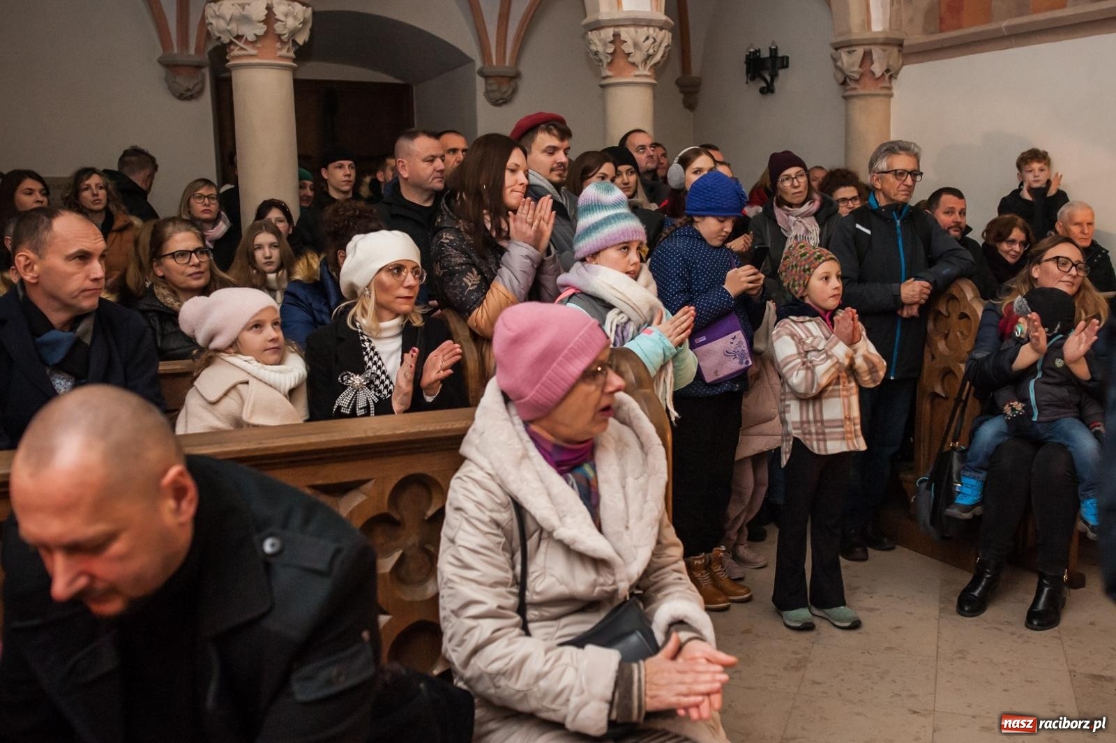 Zdjęcie w galerii na portalu naszraciborz.pl: Niedzielne tłumy na Bajkowym Zamku w Raciborzu. Za tydzień kolejne atrakcje [FOTO, WIDEO, PROGRAM] wiadomości z regionu