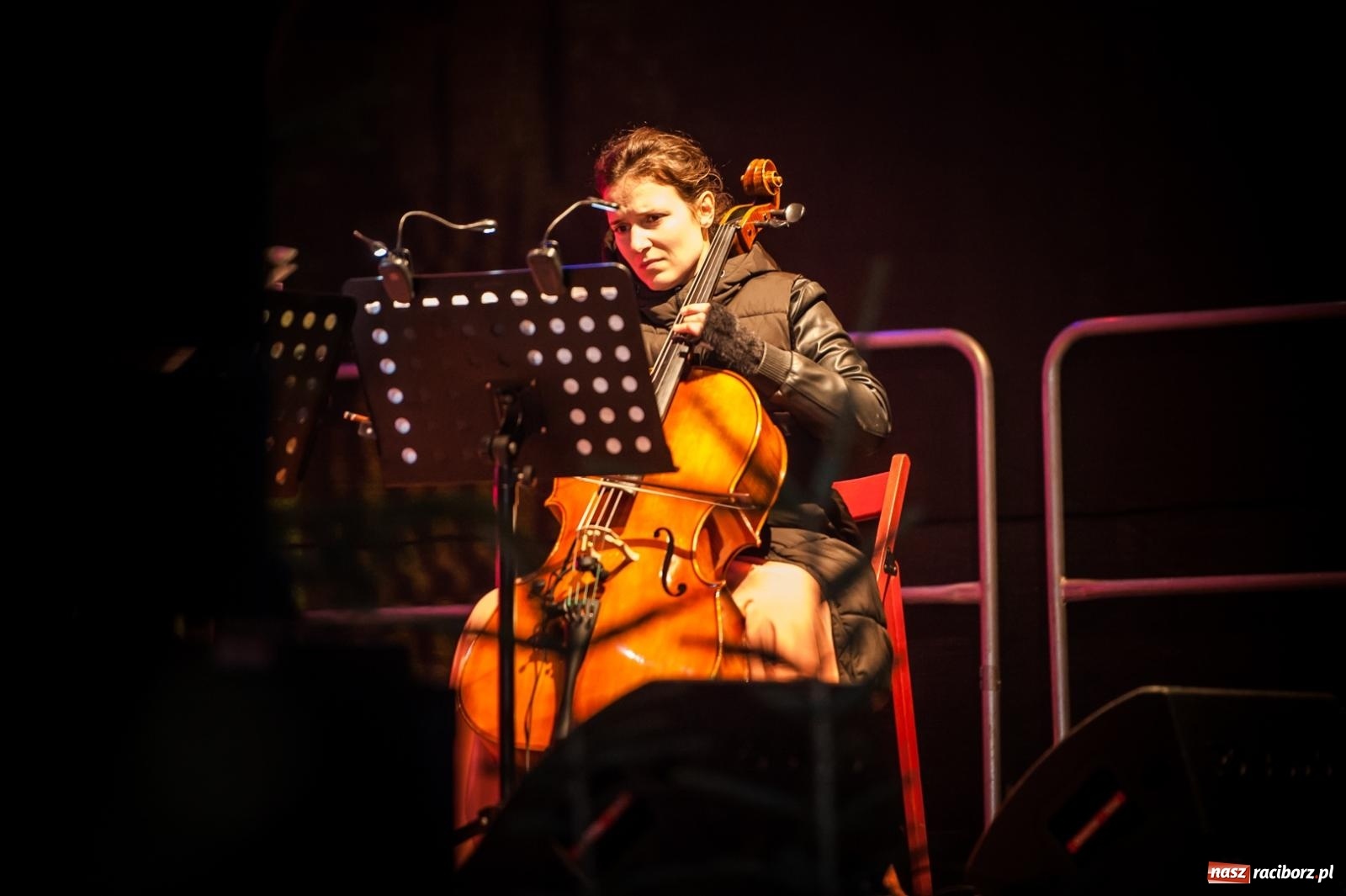 Zdjęcie w galerii na portalu naszraciborz.pl: Niedzielne tłumy na Bajkowym Zamku w Raciborzu. Za tydzień kolejne atrakcje [FOTO, WIDEO, PROGRAM] wiadomości z regionu