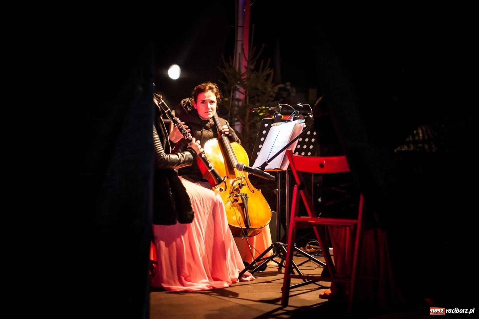 Zdjęcie w galerii na portalu naszraciborz.pl: Niedzielne tłumy na Bajkowym Zamku w Raciborzu. Za tydzień kolejne atrakcje [FOTO, WIDEO, PROGRAM] wiadomości z regionu