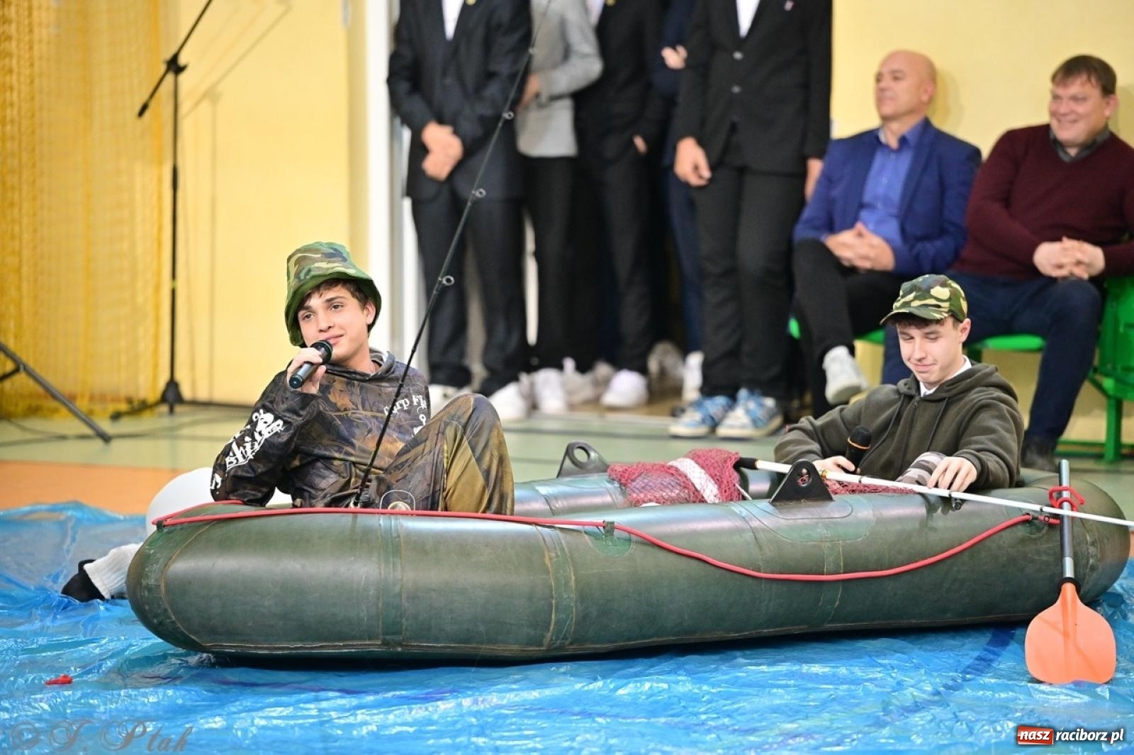 Zdjęcie w galerii na portalu naszraciborz.pl: Święto szkoły w Mechaniku: tradycja, talent i wspólne świętowanie wiadomości z regionu