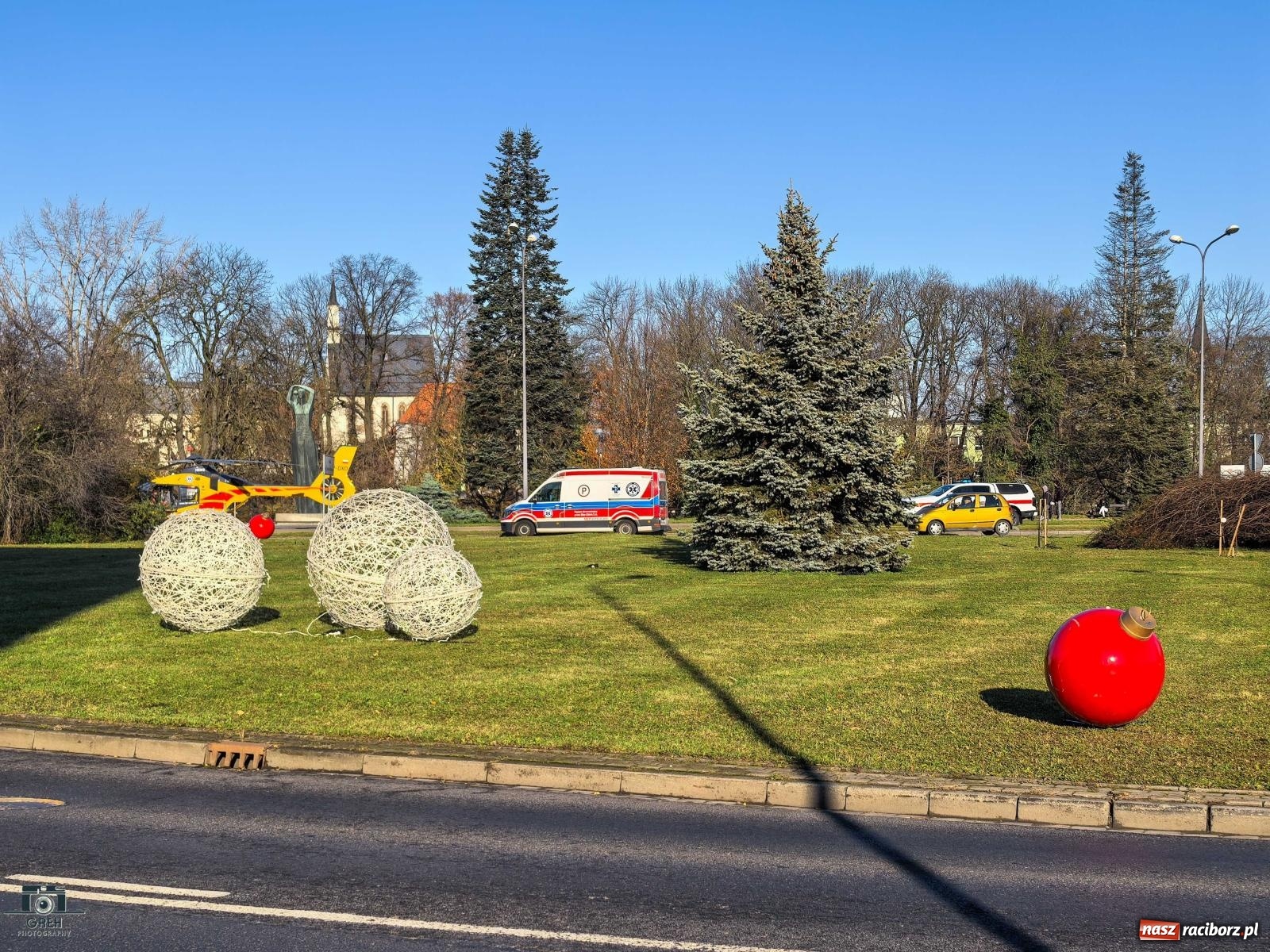 Zdjęcie w galerii na portalu naszraciborz.pl: Roczny chłopczyk oparzył się wrzątkiem. Interweniował śmigłowiec LPR [FOTO i WIDEO] wiadomości z regionu