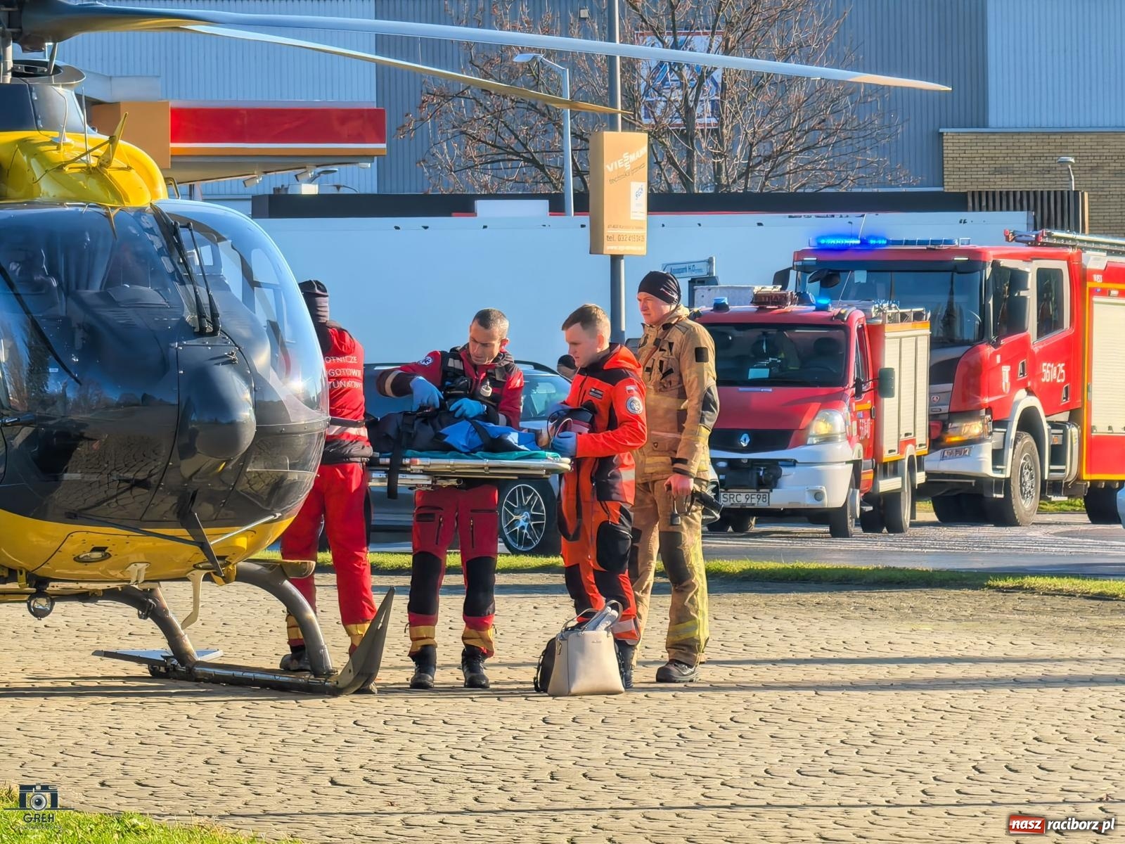 Zdjęcie w galerii na portalu naszraciborz.pl: Roczny chłopczyk oparzył się wrzątkiem. Interweniował śmigłowiec LPR [FOTO i WIDEO] wiadomości z regionu