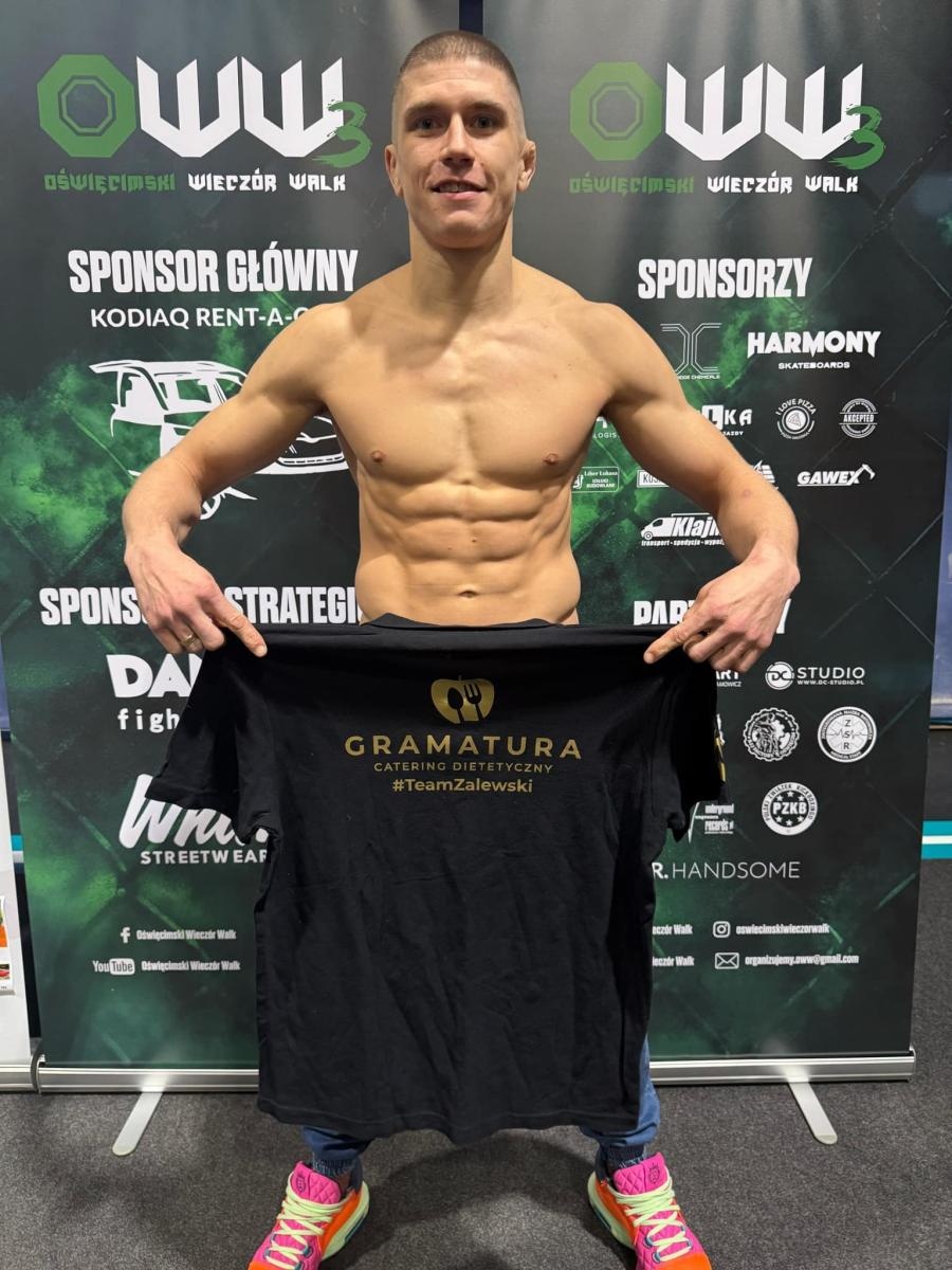 Zdjęcie w galerii na portalu naszraciborz.pl: Łamatorzy triumfują na oświęcimskim wieczorze walk wiadomości z regionu