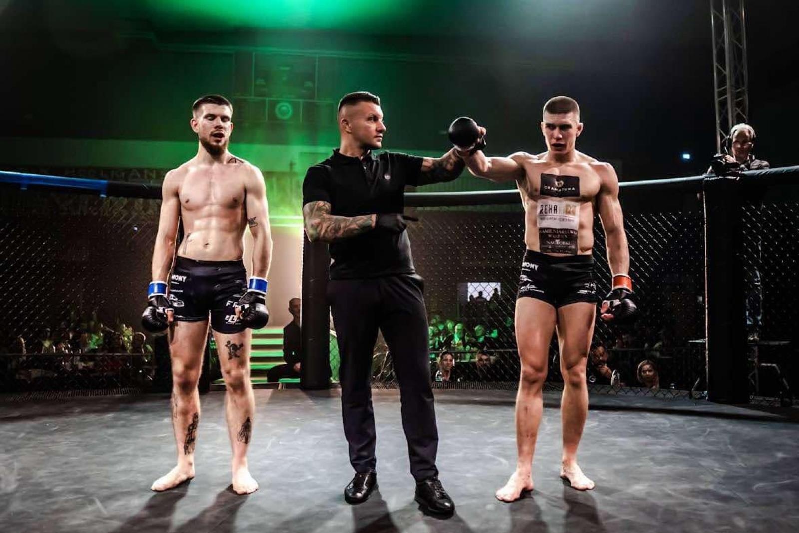 Zdjęcie w galerii na portalu naszraciborz.pl: Łamatorzy triumfują na oświęcimskim wieczorze walk wiadomości z regionu