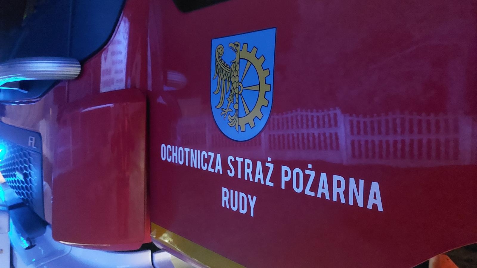 Zdjęcie w galerii na portalu naszraciborz.pl: Kolizja passata i toyoty w Rudach wiadomości z regionu
