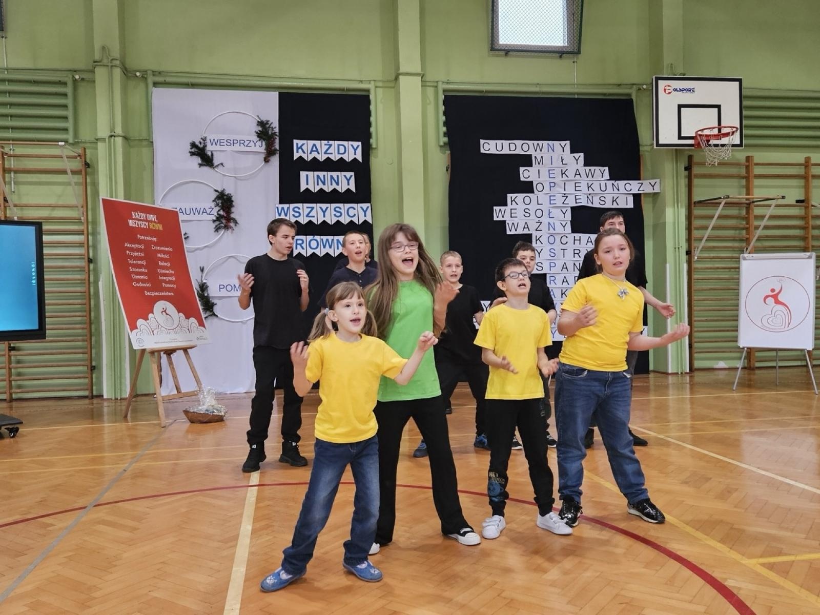 Zdjęcie w galerii na portalu naszraciborz.pl: Międzynarodowy Dzień Osób Niepełnosprawnych w ZSS wiadomości z regionu