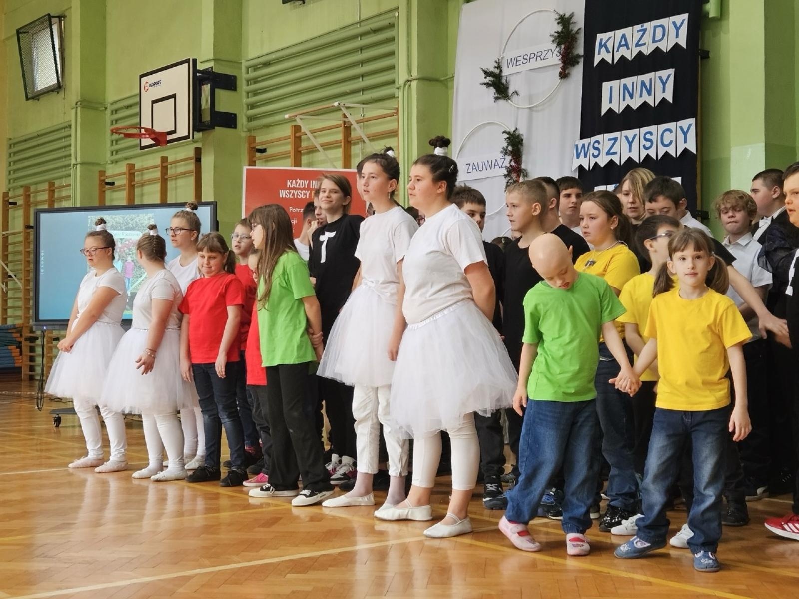 Zdjęcie w galerii na portalu naszraciborz.pl: Międzynarodowy Dzień Osób Niepełnosprawnych w ZSS wiadomości z regionu