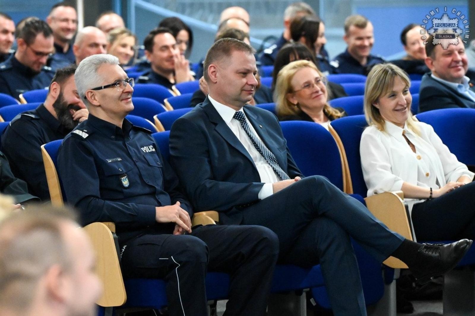 Zdjęcie w galerii na portalu naszraciborz.pl: Konferencja Barierom na przekór w komendzie wojewódzkiej w Katowicach wiadomości z regionu