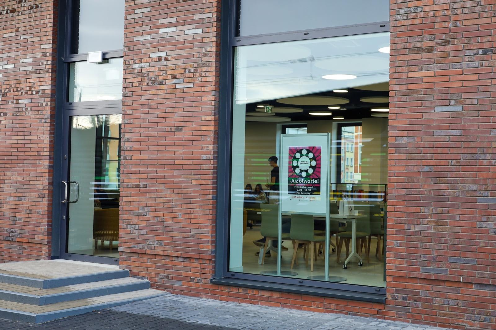 Zdjęcie w galerii na portalu naszraciborz.pl: Dni Otwarte na Stacji Młodych wiadomości z regionu