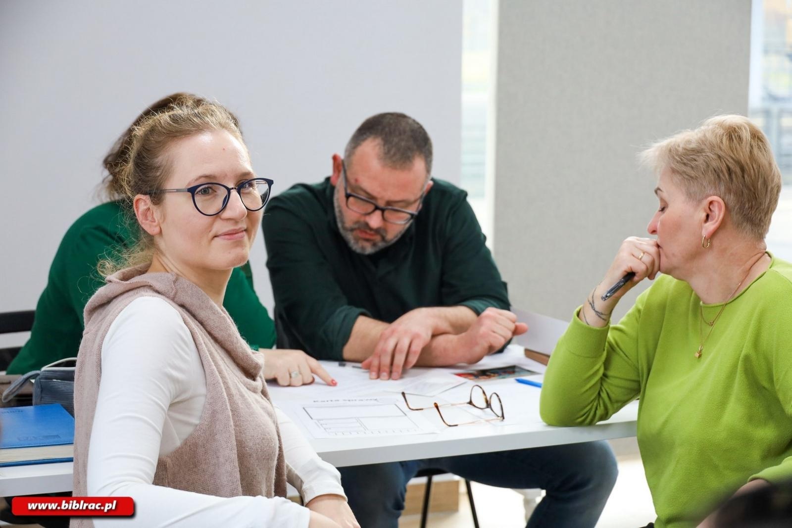 Zdjęcie w galerii na portalu naszraciborz.pl: Wyobrażona tożsamość - warsztaty na Stacji Młodych wiadomości z regionu