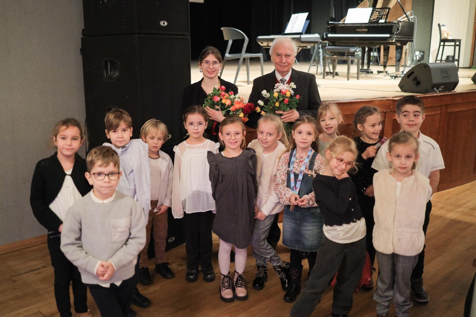 Zdjęcie w galerii na portalu naszraciborz.pl: FORTEPIAN pełen niespodzianek na koncertach umuzykalniających w RCK wiadomości z regionu