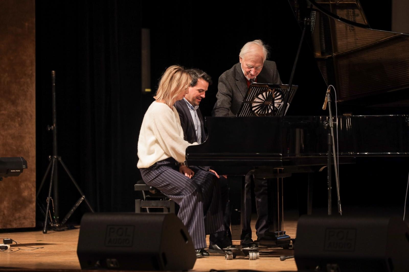Zdjęcie w galerii na portalu naszraciborz.pl: FORTEPIAN pełen niespodzianek na koncertach umuzykalniających w RCK wiadomości z regionu