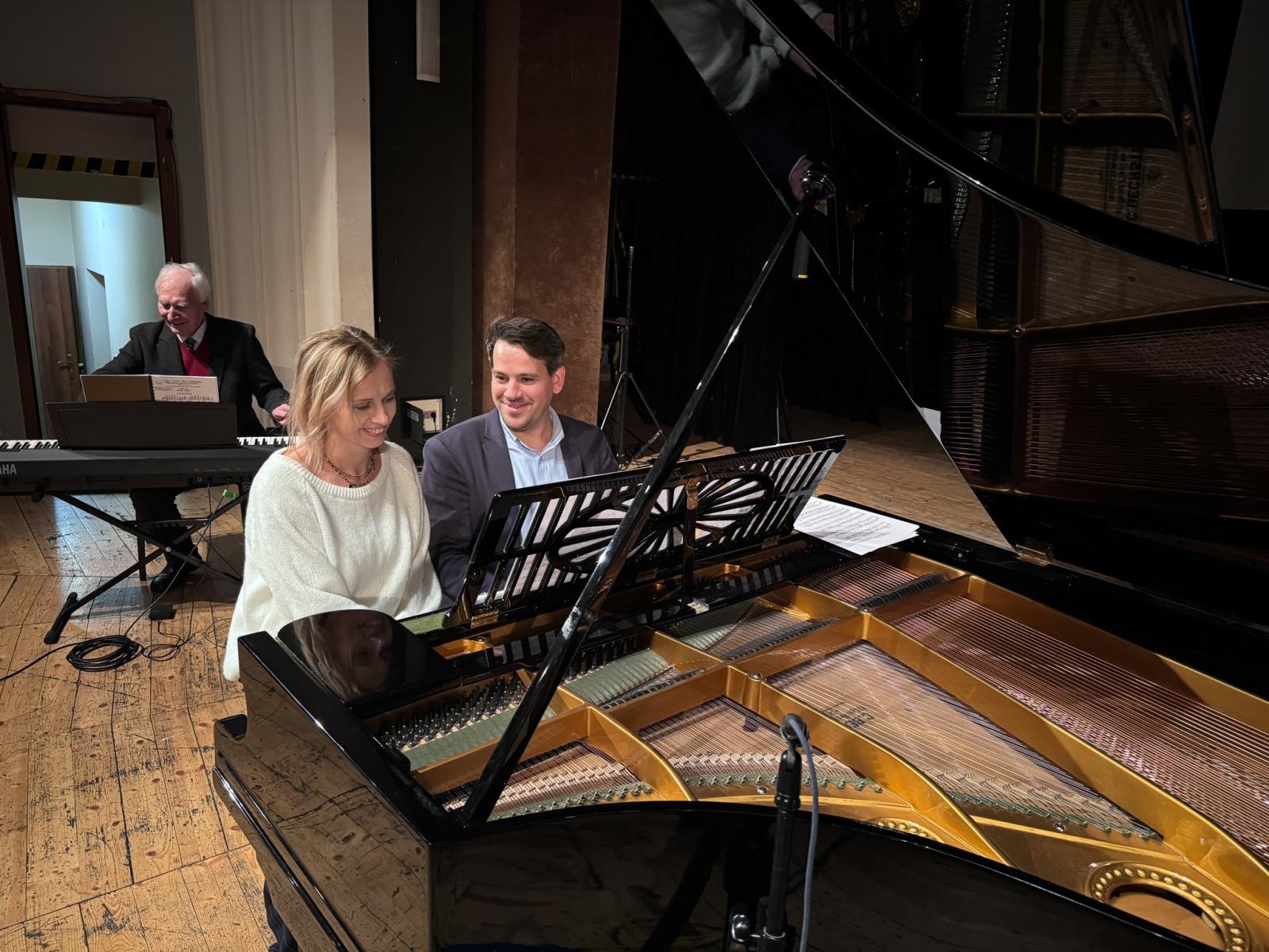 Zdjęcie w galerii na portalu naszraciborz.pl: FORTEPIAN pełen niespodzianek na koncertach umuzykalniających w RCK wiadomości z regionu