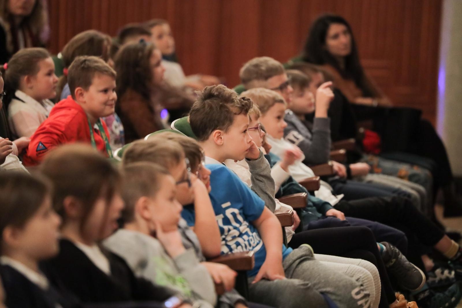 Zdjęcie w galerii na portalu naszraciborz.pl: FORTEPIAN pełen niespodzianek na koncertach umuzykalniających w RCK wiadomości z regionu