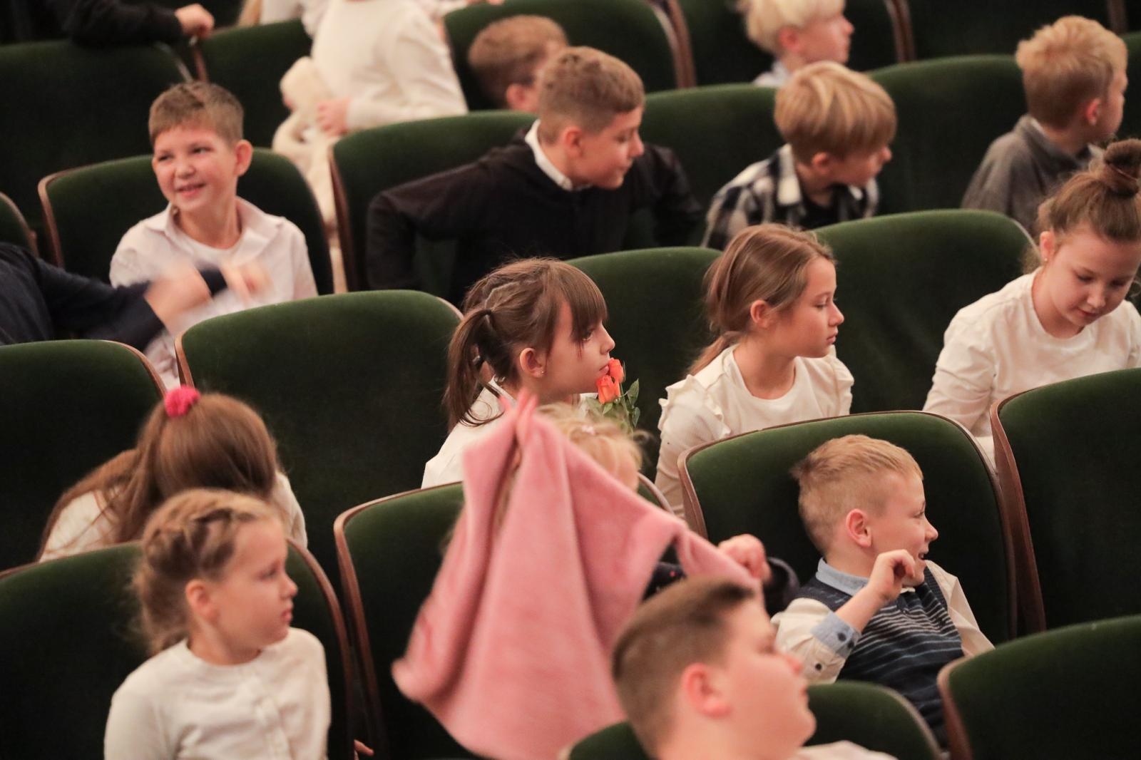 Zdjęcie w galerii na portalu naszraciborz.pl: FORTEPIAN pełen niespodzianek na koncertach umuzykalniających w RCK wiadomości z regionu