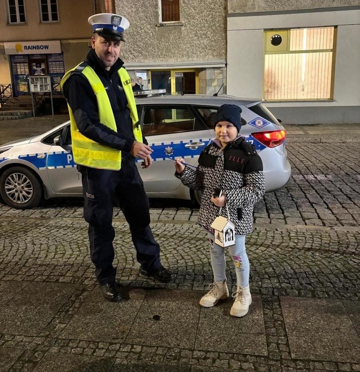 Zdjęcie w galerii na portalu naszraciborz.pl: Świeć przykładem. Raciborska policja edukuje najmłodszych wiadomości z regionu