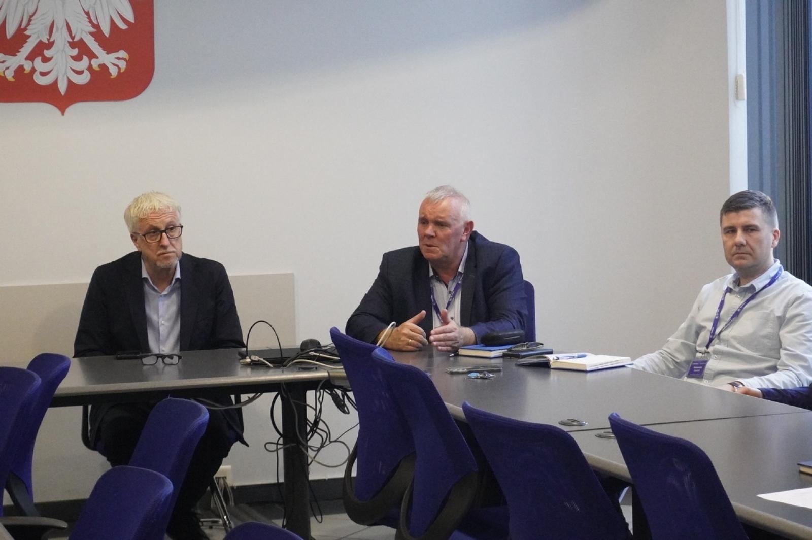 Zdjęcie w galerii na portalu naszraciborz.pl: W raciborskim magistracie przeanalizowano procedury przeciwpowodziowe wiadomości z regionu