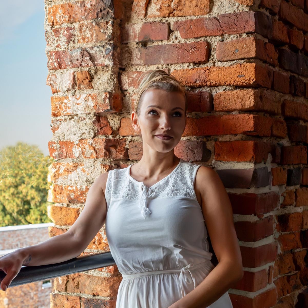 Zdjęcie w galerii na portalu naszraciborz.pl: Betlejemska nadzieja – nowa świąteczna piosenka mieszkanki Rudyszwałdu wiadomości z regionu