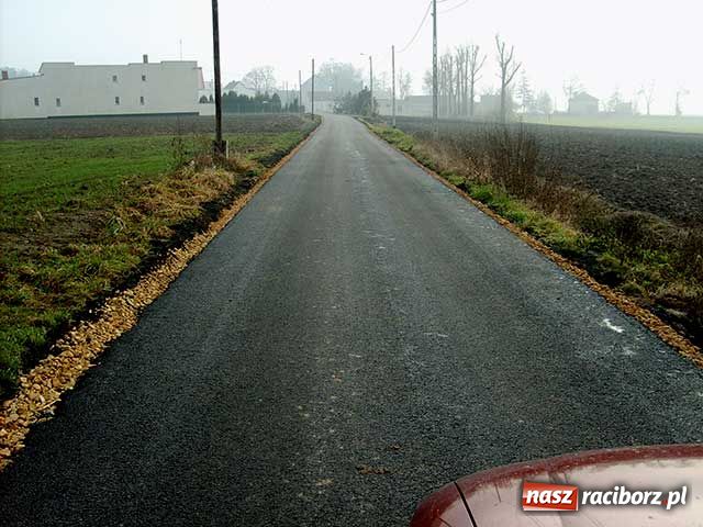 Zdjęcie w galerii na portalu naszraciborz.pl: Droga gotowa - gratka dla rowerzystów wiadomości z regionu