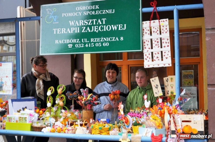 Zdjęcie w galerii na portalu naszraciborz.pl: Ceramiczne baranki niczym z bajki wiadomości z regionu