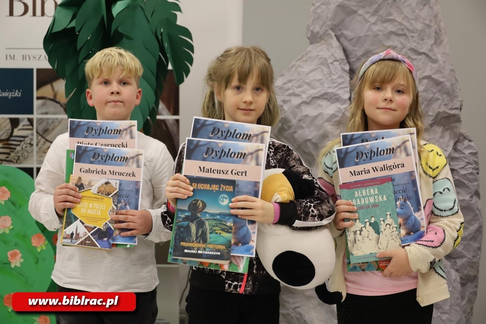 Zdjęcie w galerii na portalu naszraciborz.pl: Ponad 1300 prac w ogólnopolskim konkursie plastycznym W świecie Muminków wiadomości z regionu